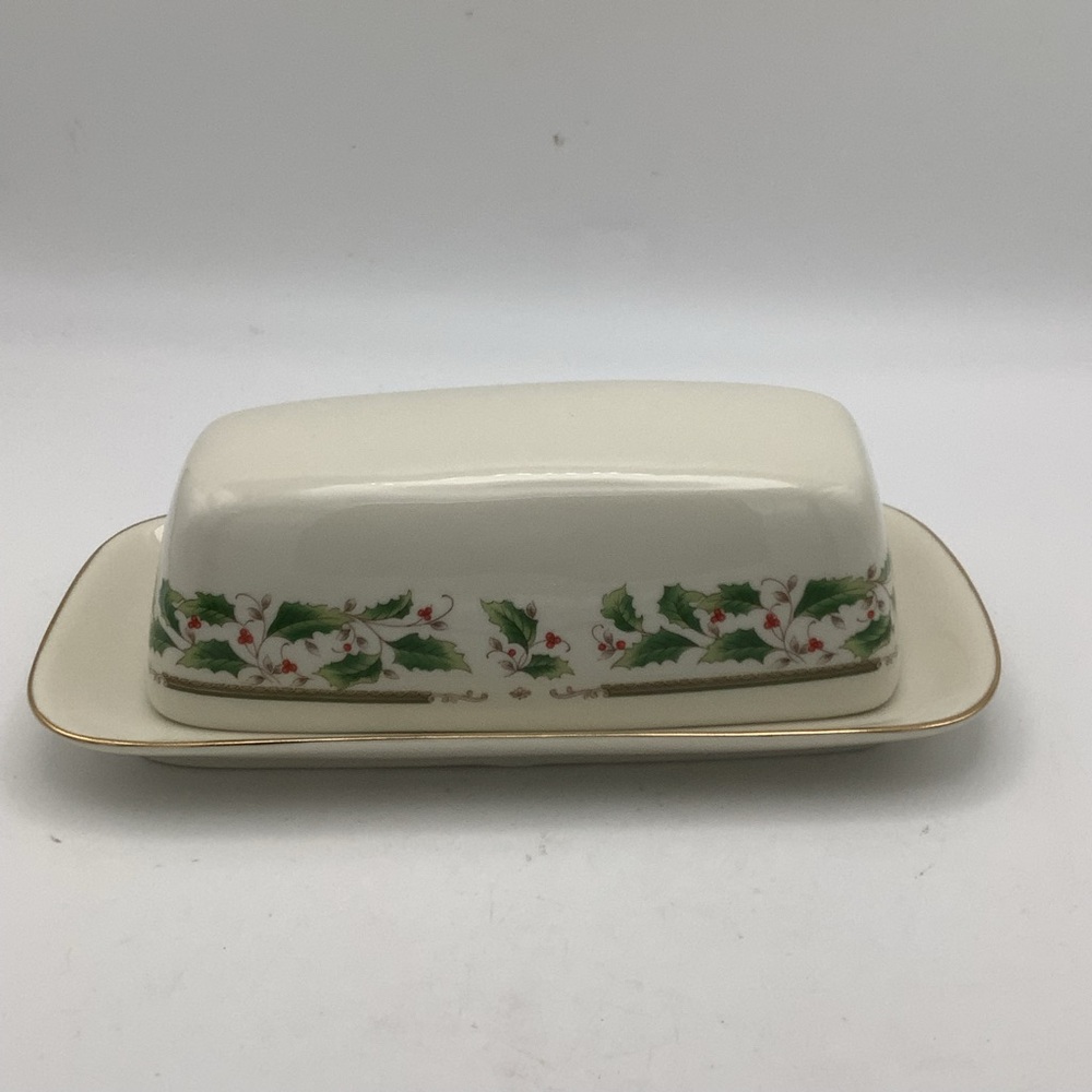Holly Holiday Holly Berry Butter Dish